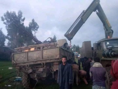 The TDF have ambushed and destroyed a large convoy on the rod sourh of Woldiya, resulting in many vehicles destroyed or captured