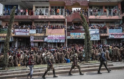 Ethiopian_POW_TigrayWar-5.jpg (212.69 KiB) Viewed 3852 times Captured Ethiopian government soldiers on display in Mekelle, Tigray. Credit...Finbarr O'Reilly for The New York Times